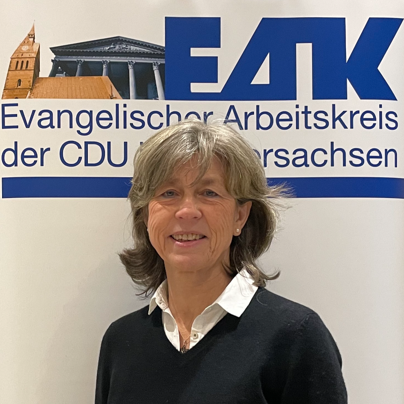 Dr. Stefanie Matz